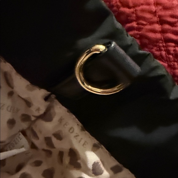 KEDZIE Black Quilted Tote Bag - Picture 9 of 10